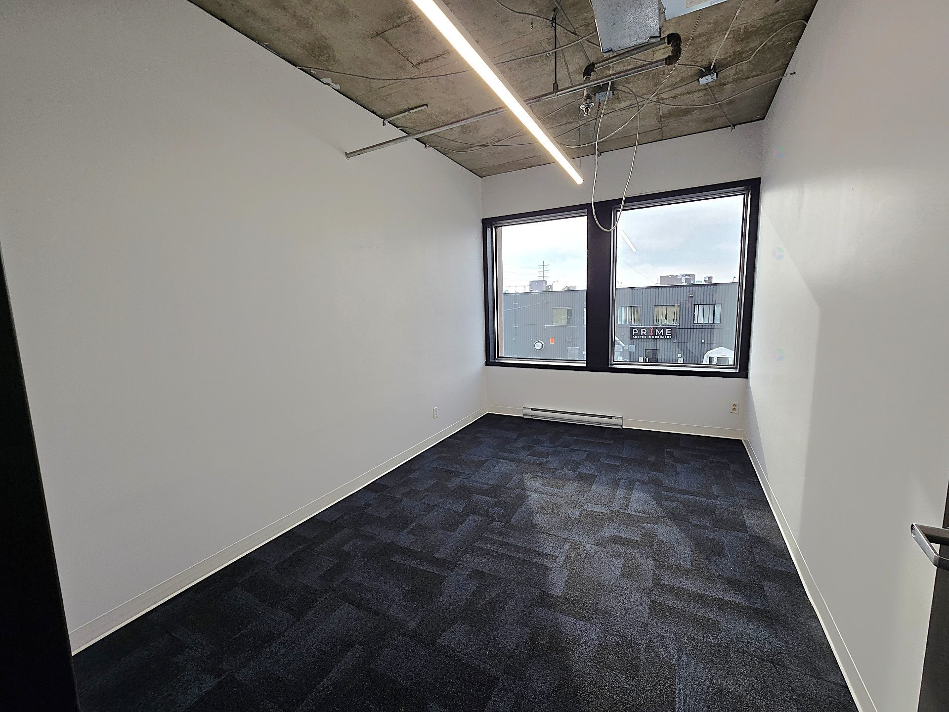 









35


Rue de Port-Royal E.

, 100,
Montréal (Ahuntsic-Cartierville),




QC
H3L3T1

