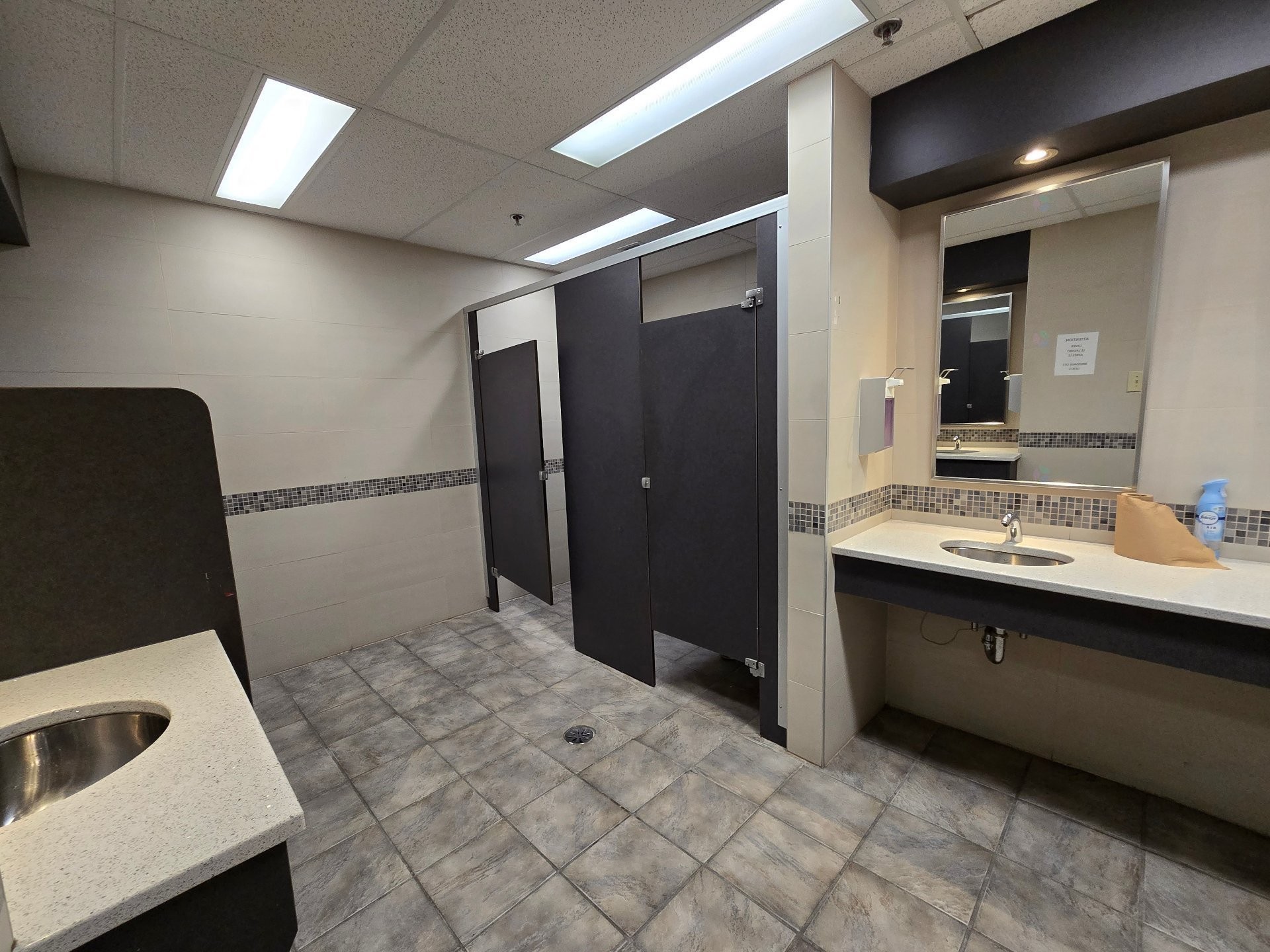 









35


Rue de Port-Royal E.

, 404,
Montréal (Ahuntsic-Cartierville),




QC
H3L3T1

