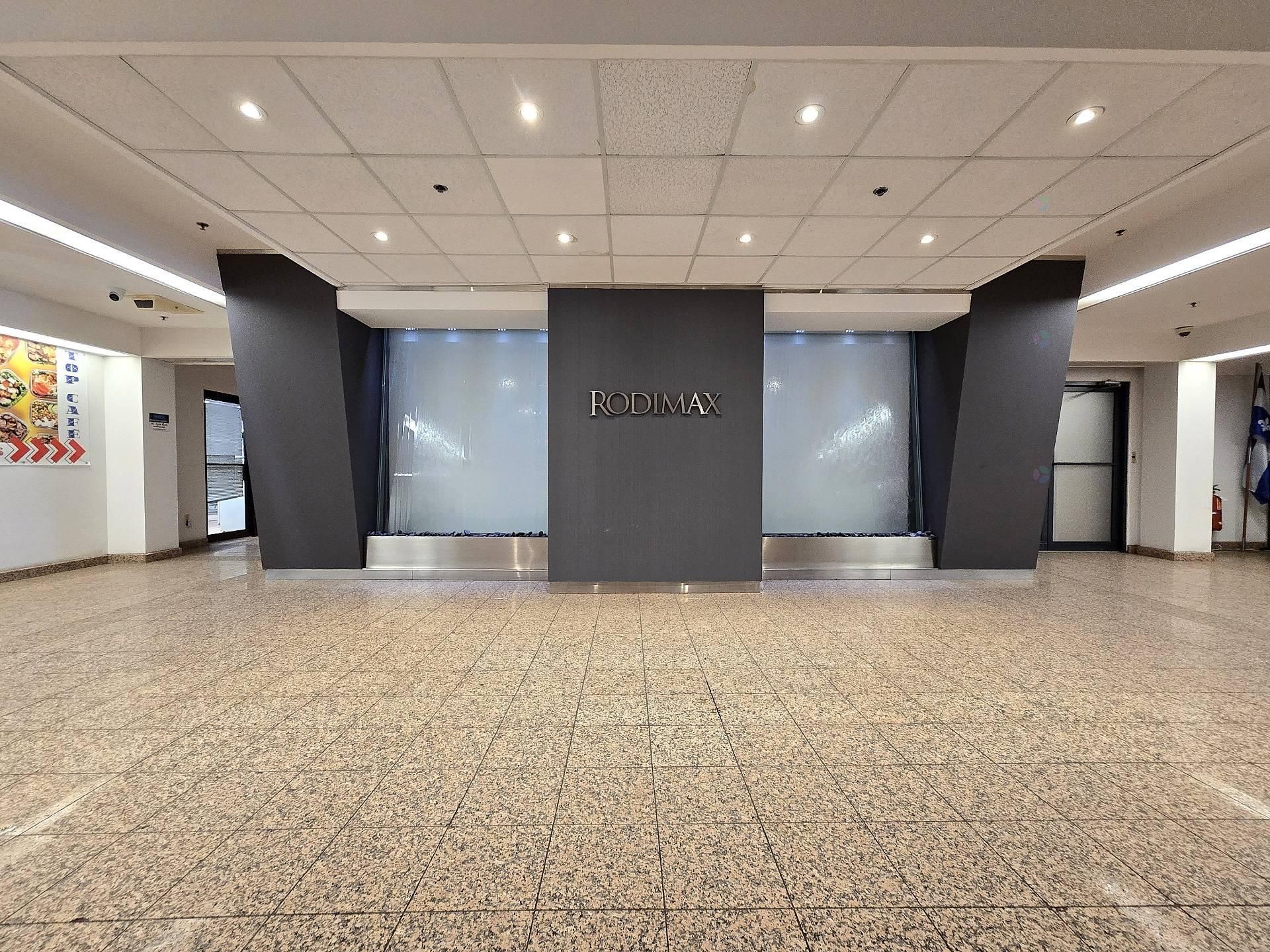 









35


Rue de Port-Royal E.

, 404,
Montréal (Ahuntsic-Cartierville),




QC
H3L3T1

