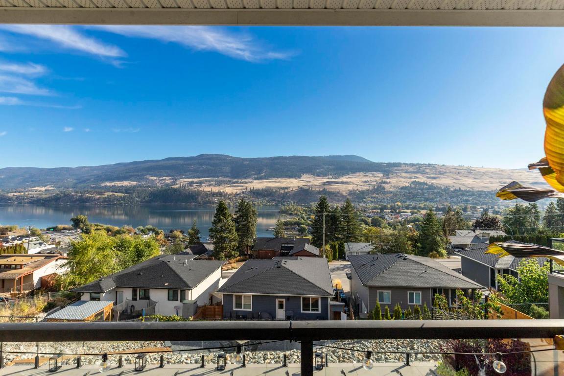 









11582


Middleton

Road,
Lake Country,




BC
V4V 1G6

