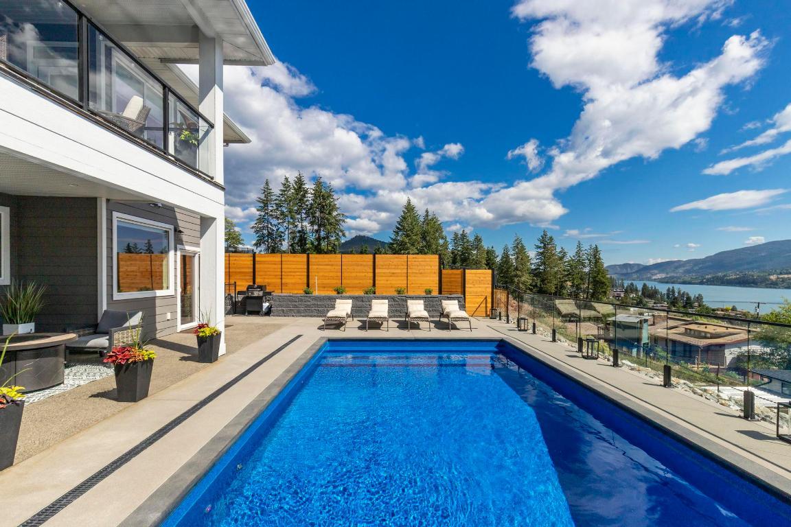 









11582


Middleton

Road,
Lake Country,




BC
V4V 1G6

