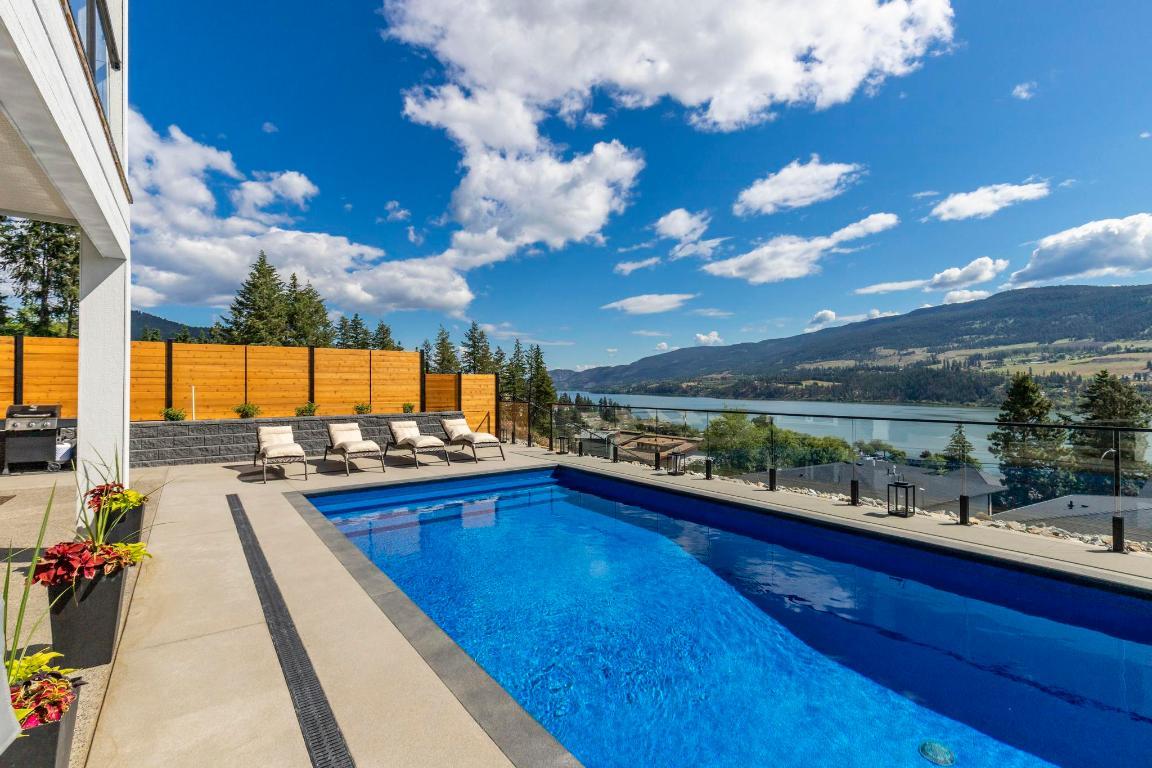 









11582


Middleton

Road,
Lake Country,




BC
V4V 1G6

