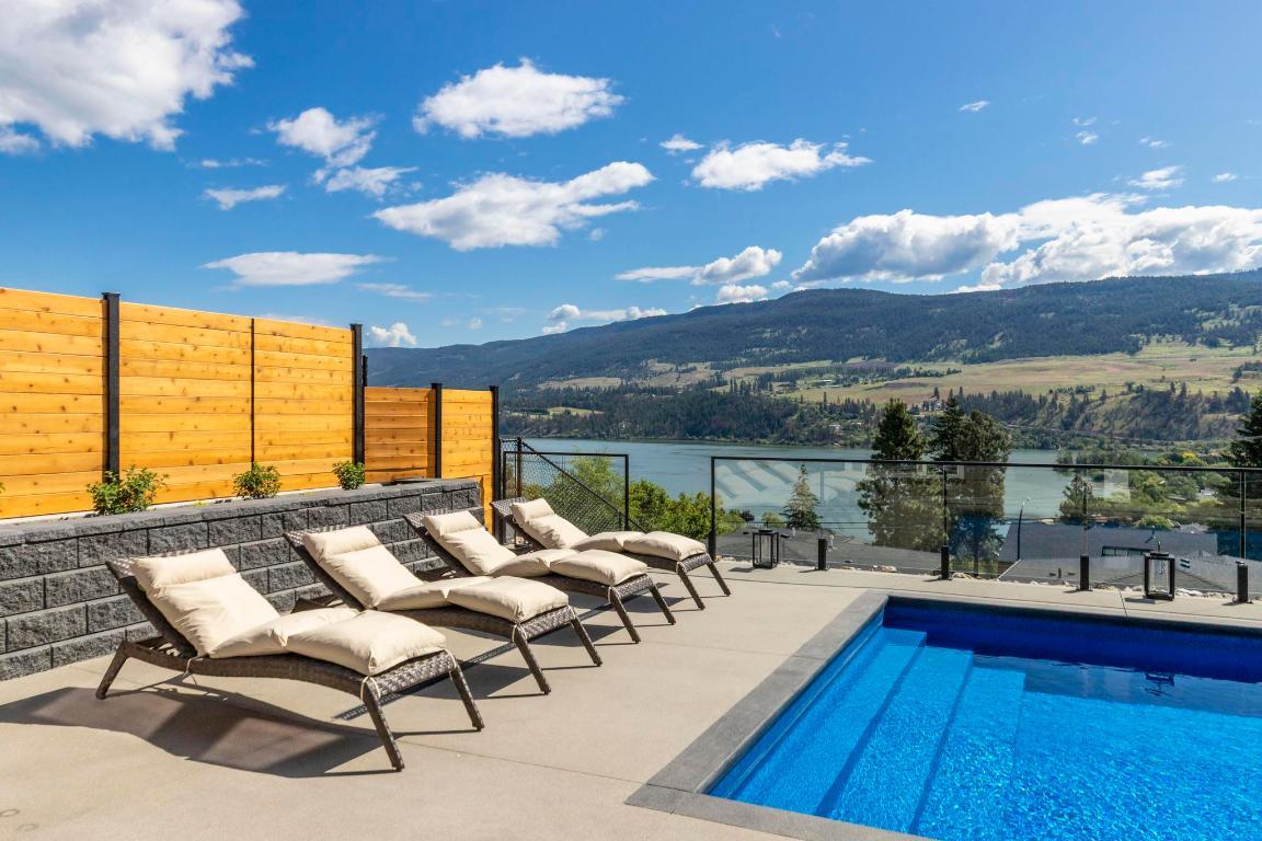 









11582


Middleton

Road,
Lake Country,




BC
V4V 1G6

