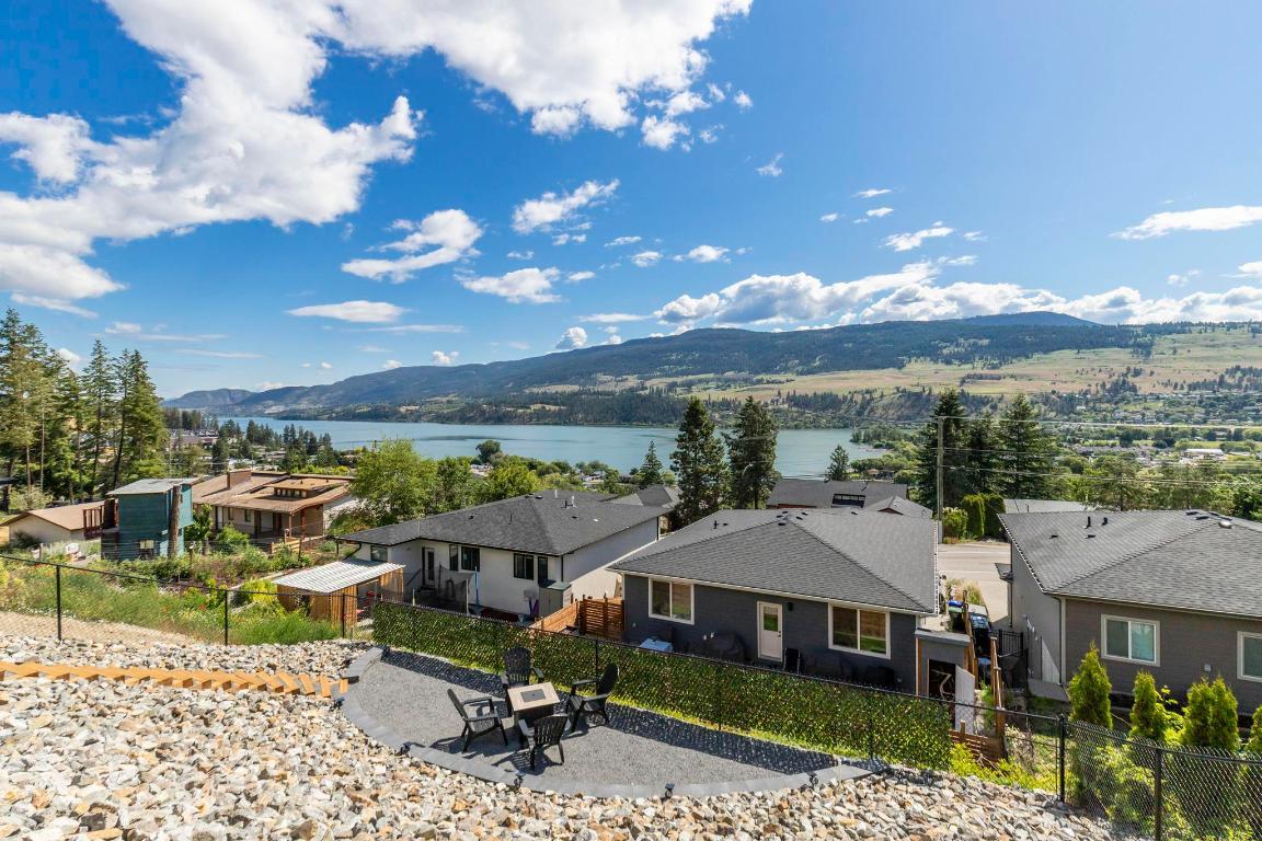 









11582


Middleton

Road,
Lake Country,




BC
V4V 1G6


