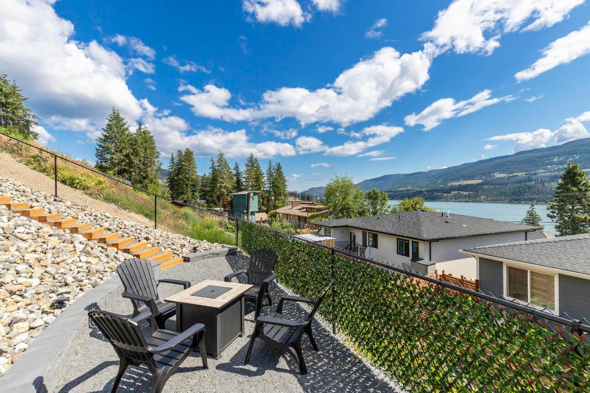 









11582


Middleton

Road,
Lake Country,




BC
V4V 1G6

