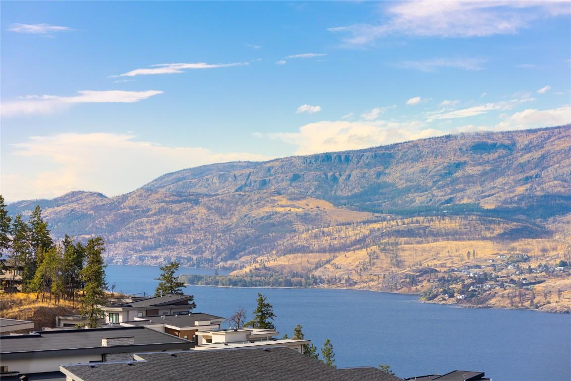 









573


Clifton

Court,
Kelowna,




BC
V1V 0B7

