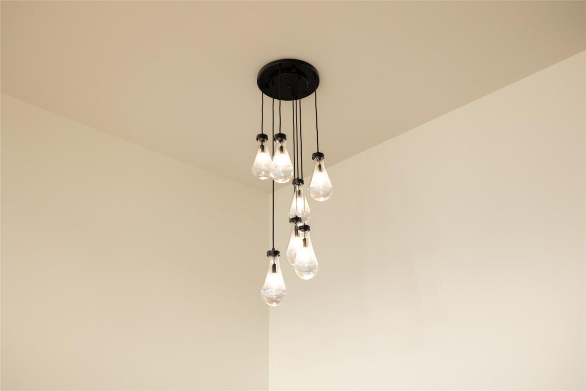 









573


Clifton

Court,
Kelowna,




BC
V1V 0B7

