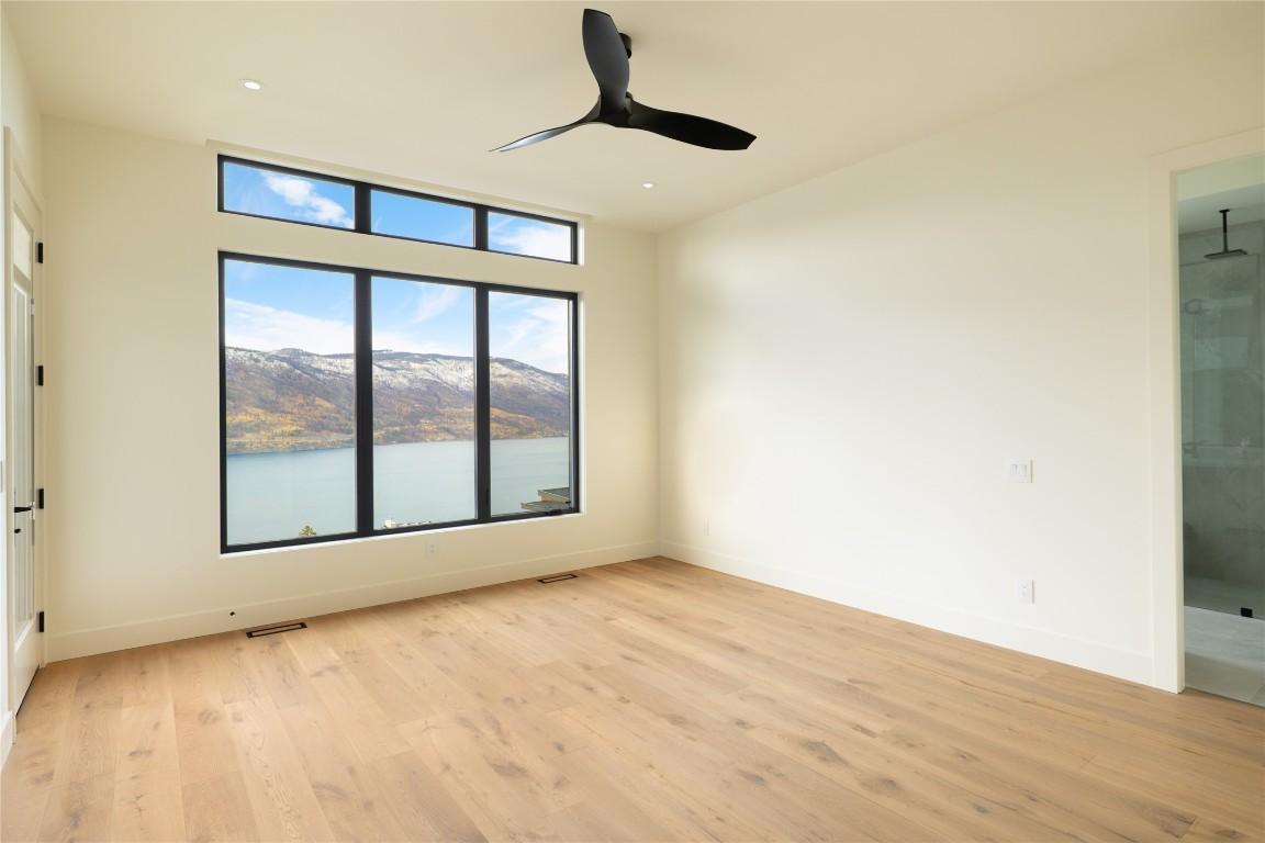 









573


Clifton

Court,
Kelowna,




BC
V1V 0B7

