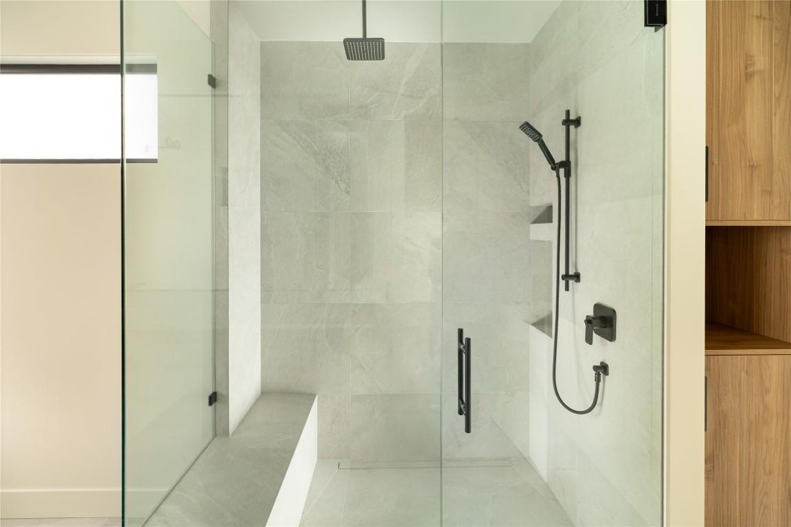 









573


Clifton

Court,
Kelowna,




BC
V1V 0B7

