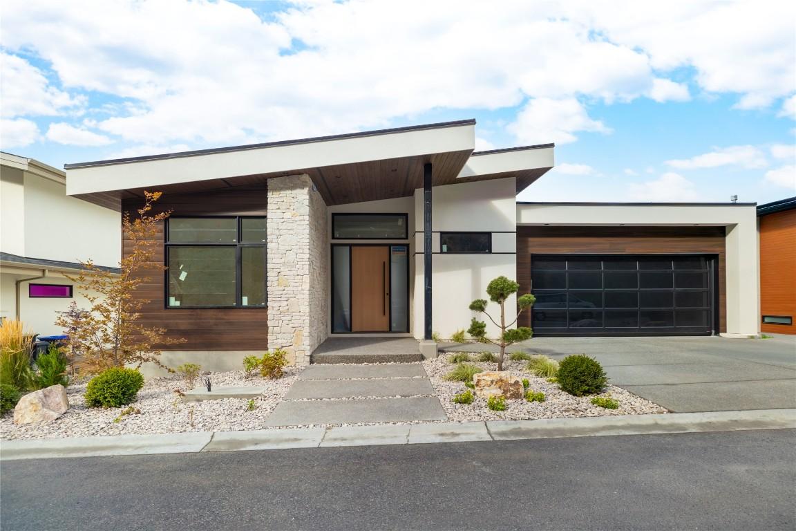 









573


Clifton

Court,
Kelowna,




BC
V1V 0B7

