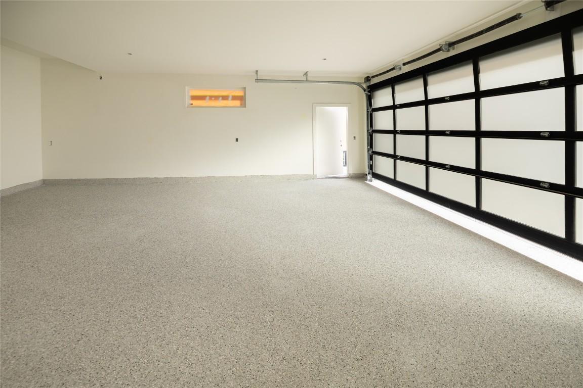 









573


Clifton

Court,
Kelowna,




BC
V1V 0B7

