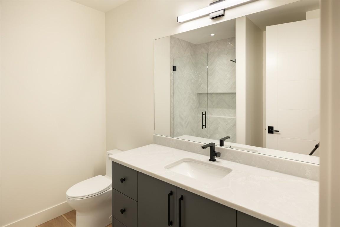 









573


Clifton

Court,
Kelowna,




BC
V1V 0B7

