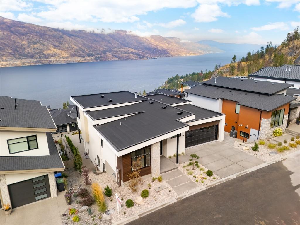 









573


Clifton

Court,
Kelowna,




BC
V1V 0B7

