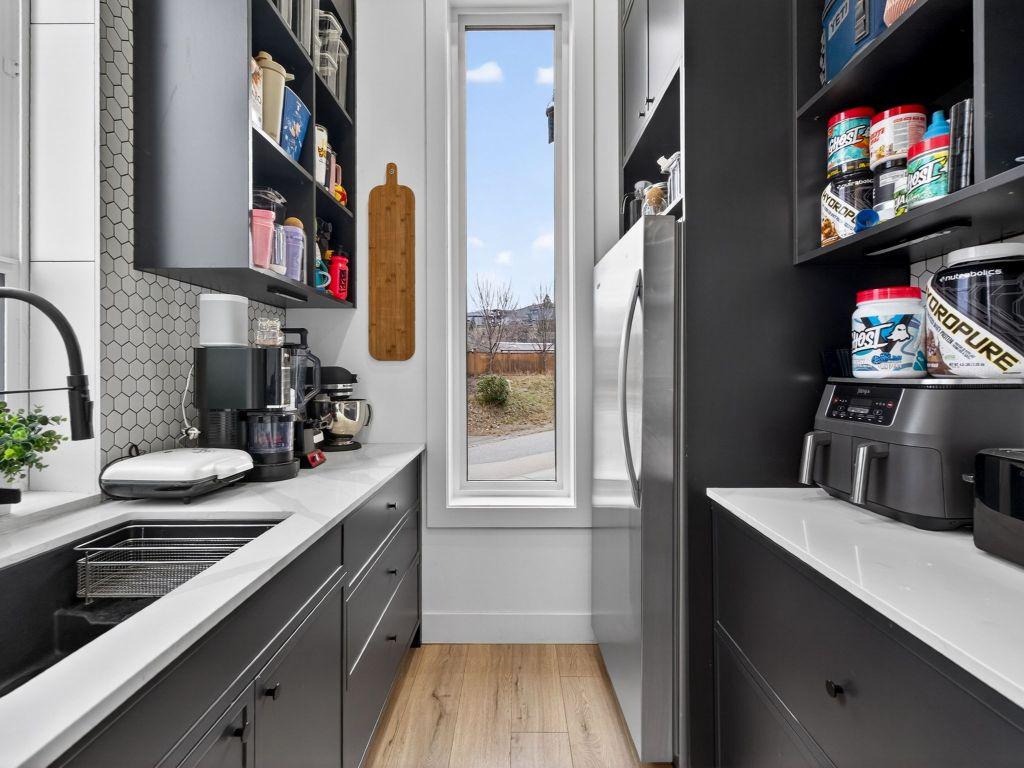 









5300


Hedeman

Court,
Kelowna,




BC
V1W 5A3

