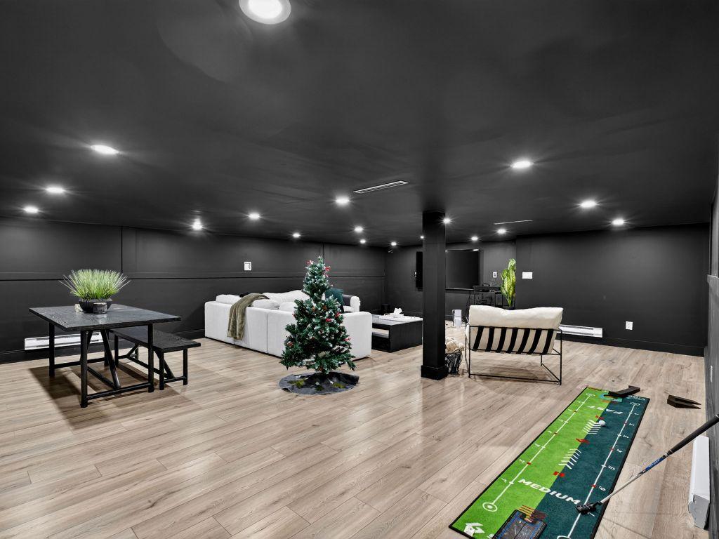 









5300


Hedeman

Court,
Kelowna,




BC
V1W 5A3

