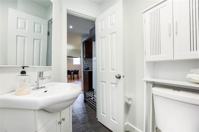 









79


Smith

ST, 3,
Winnipeg,




MB
R3C 1J4

