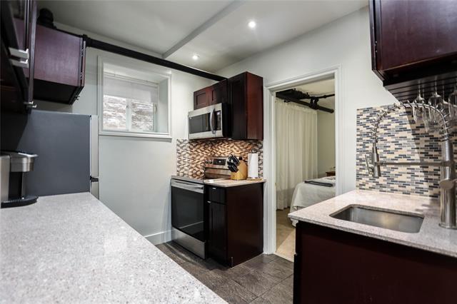 









79


Smith

ST, 3,
Winnipeg,




MB
R3C 1J4

