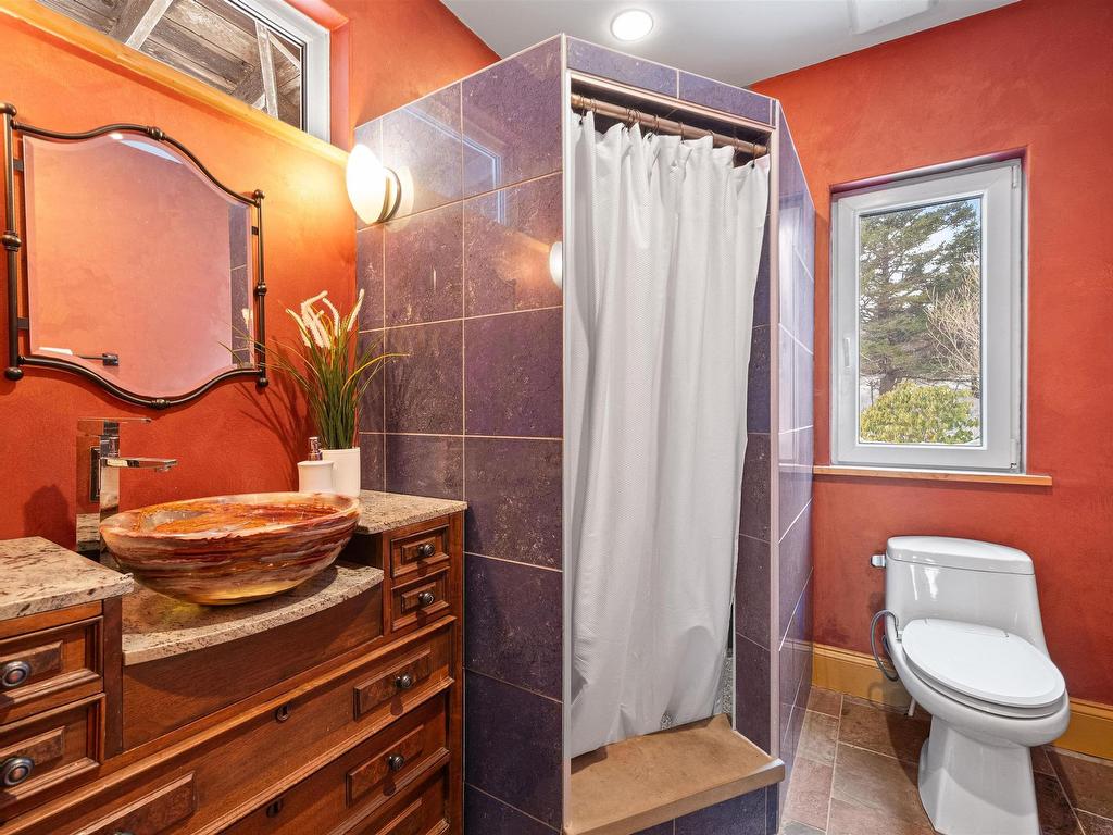 












687 Ketch Harbour Road

,
Portuguese Cove,




NS
B3V 1K2

