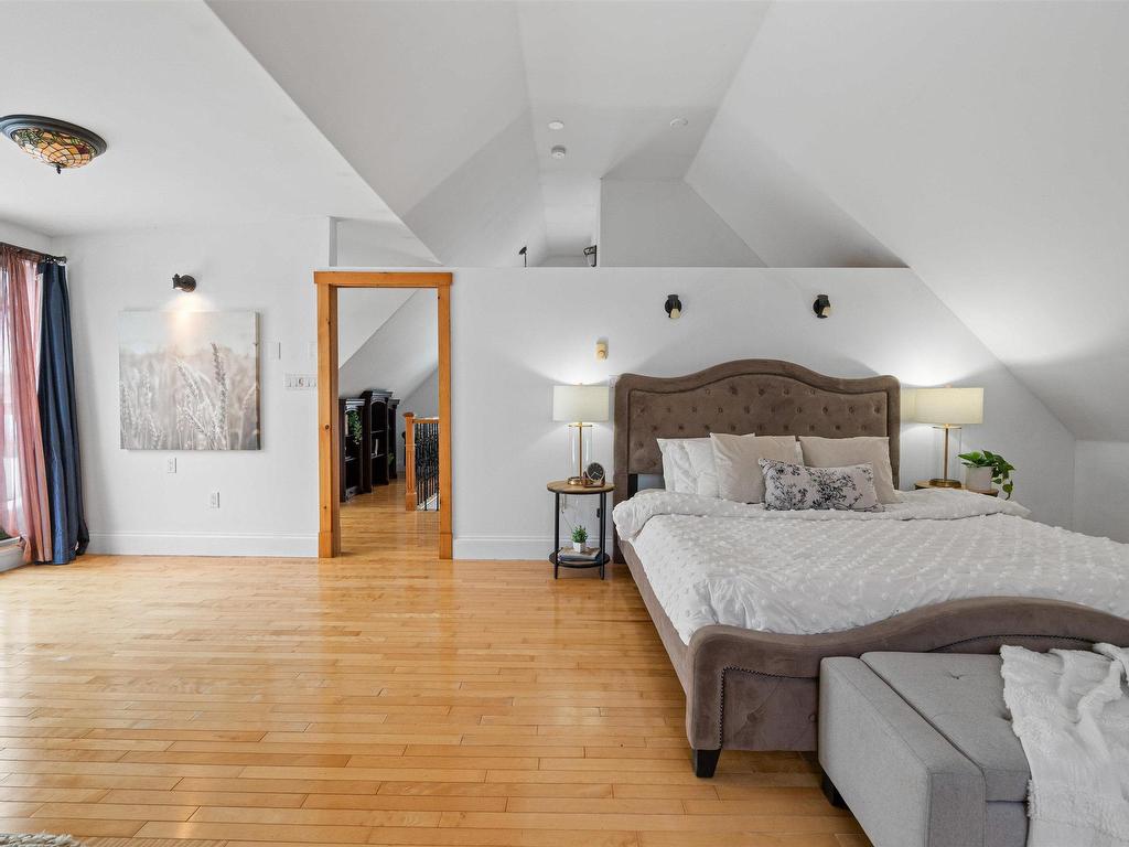 












687 Ketch Harbour Road

,
Portuguese Cove,




NS
B3V 1K2

