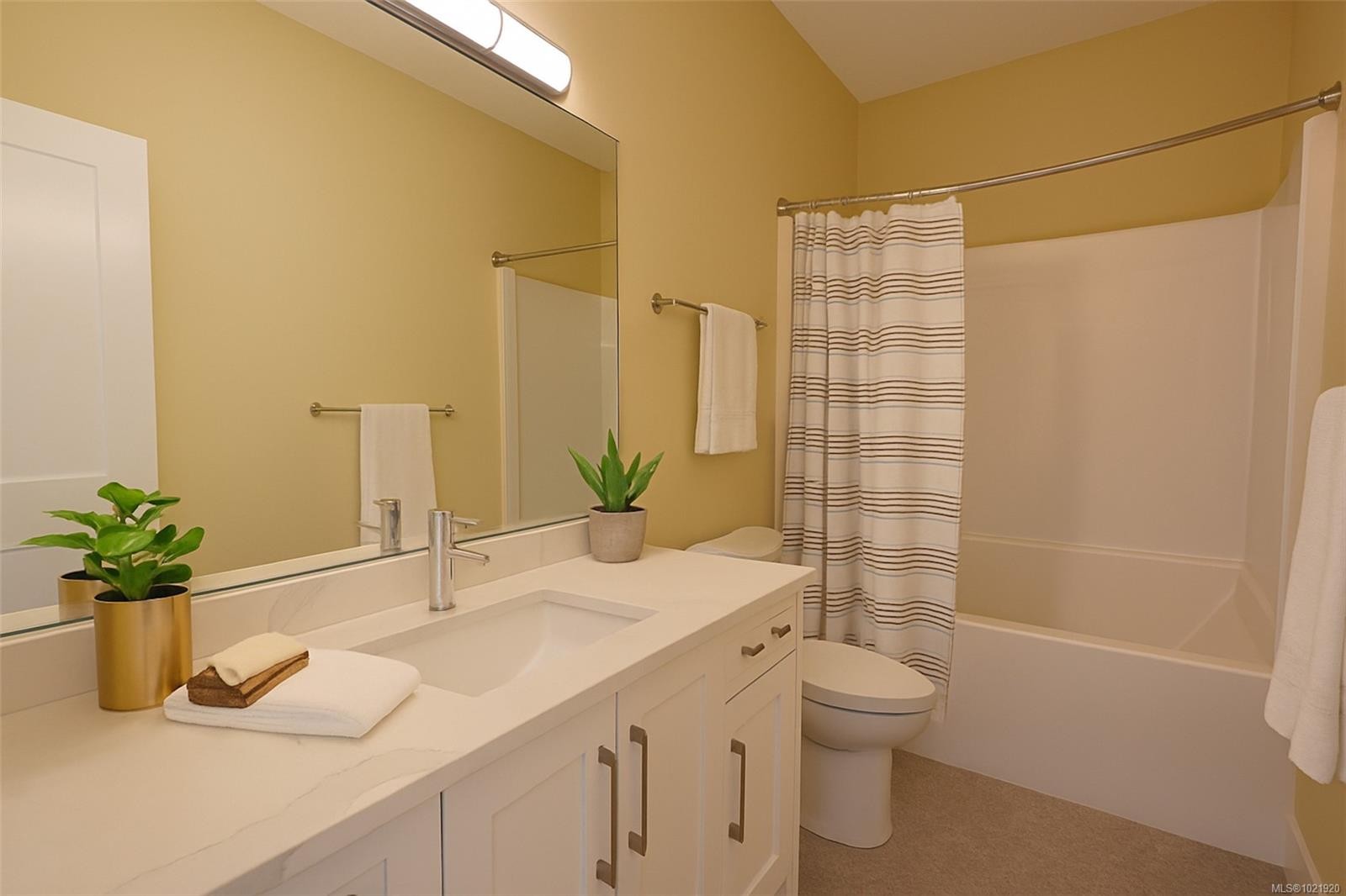 









167


Hunter

Way,
Ladysmith,




BC
V9G 1N4

