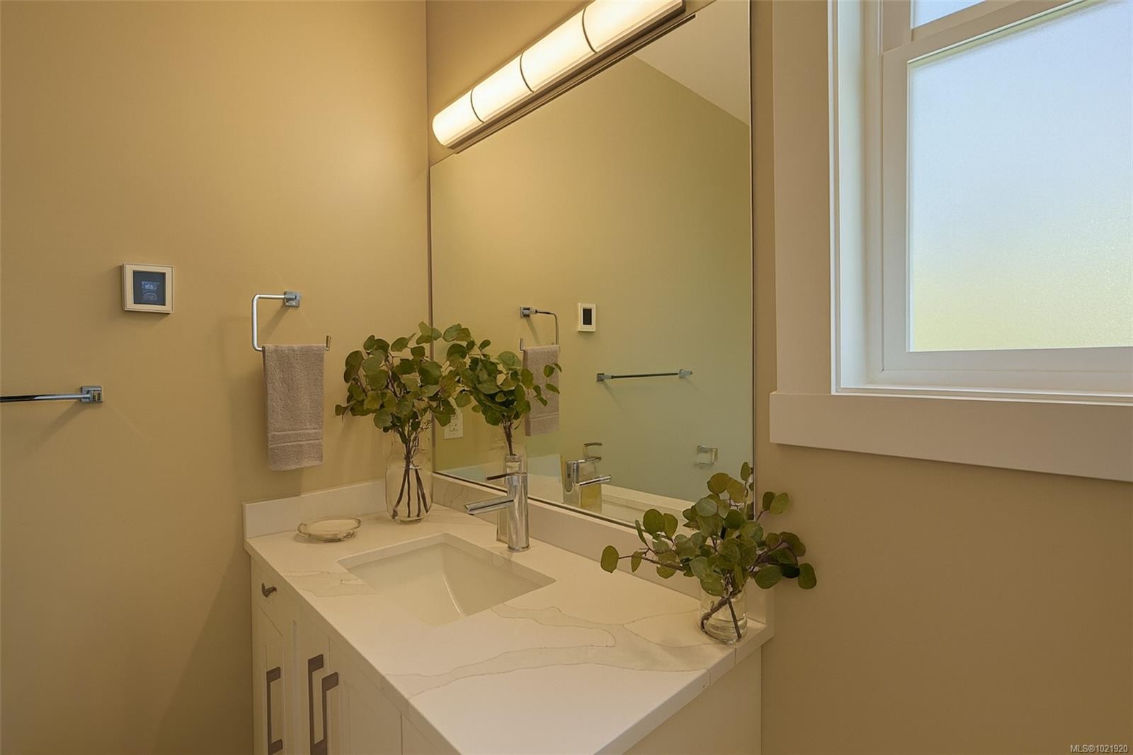 









167


Hunter

Way,
Ladysmith,




BC
V9G 1N4

