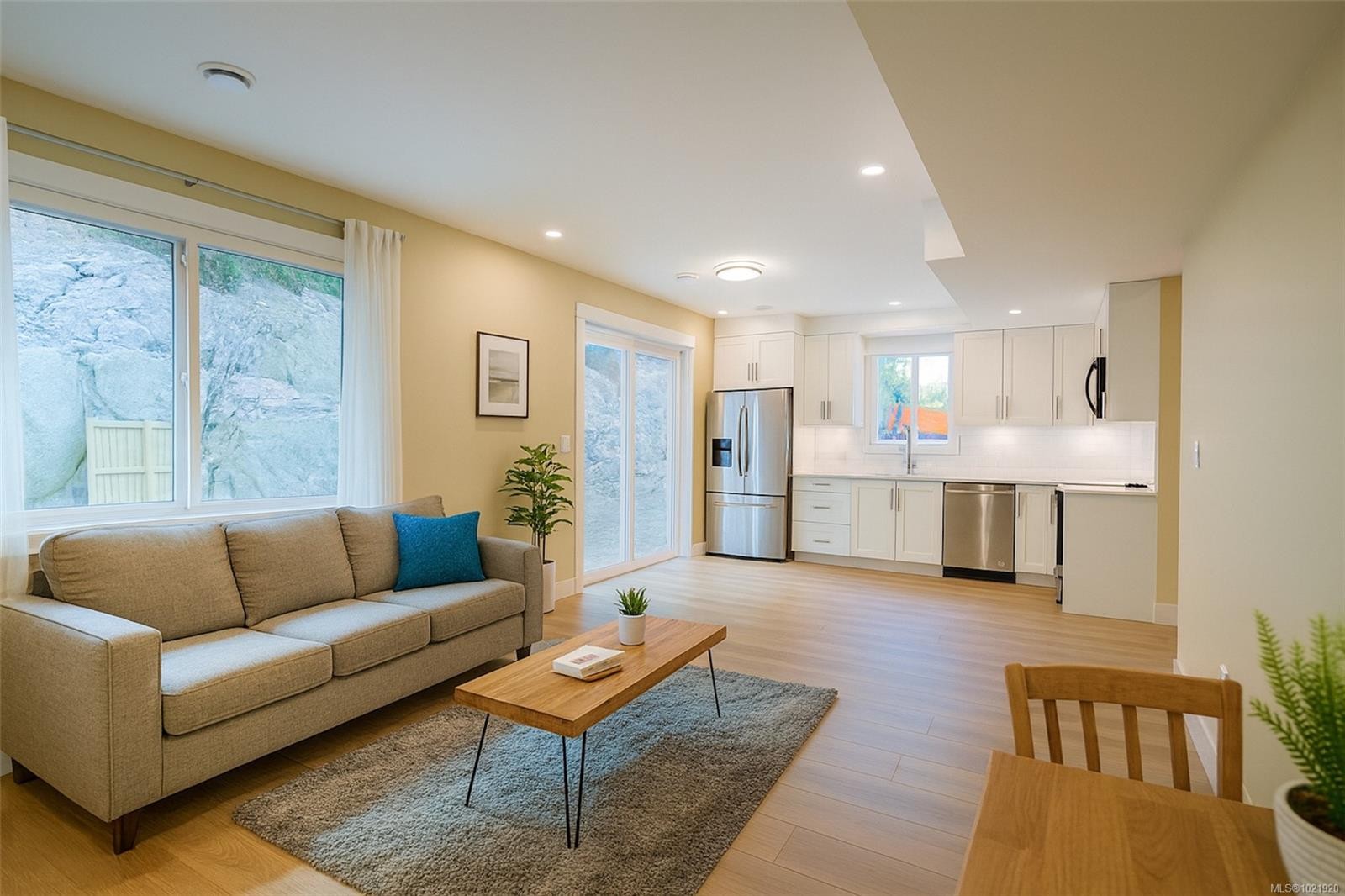 









167


Hunter

Way,
Ladysmith,




BC
V9G 1N4

