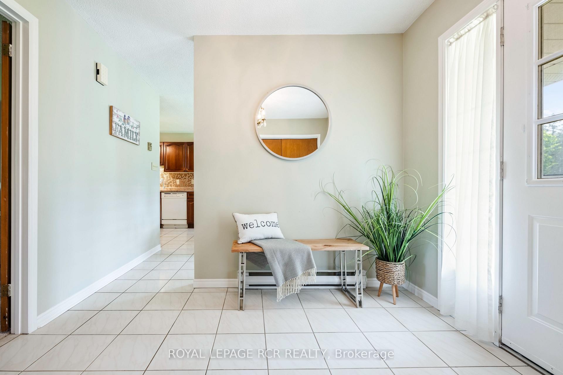 









2534


Highpoint

Side Road,
Caledon,




ON
L7K 0J1

