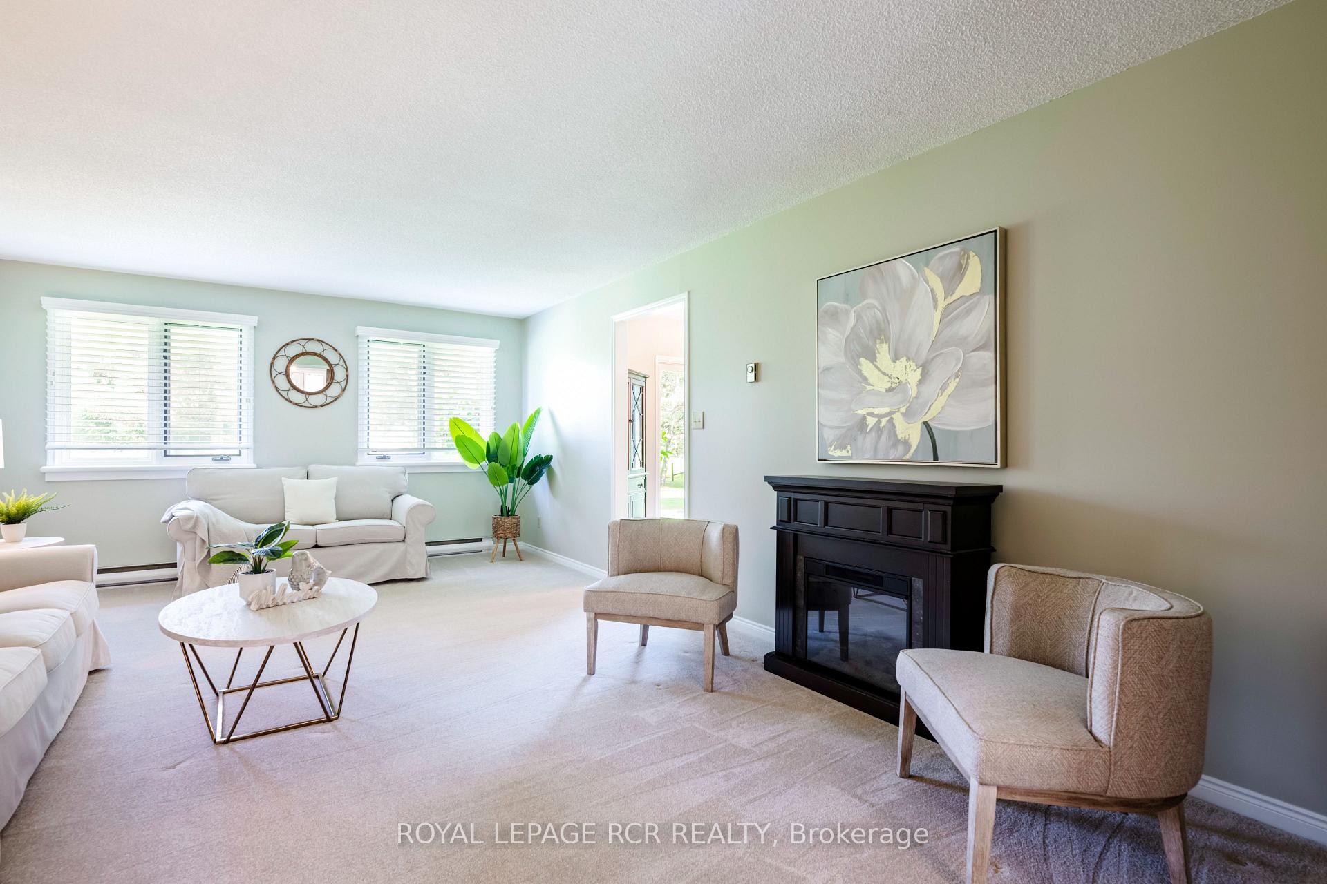 









2534


Highpoint

Side Road,
Caledon,




ON
L7K 0J1

