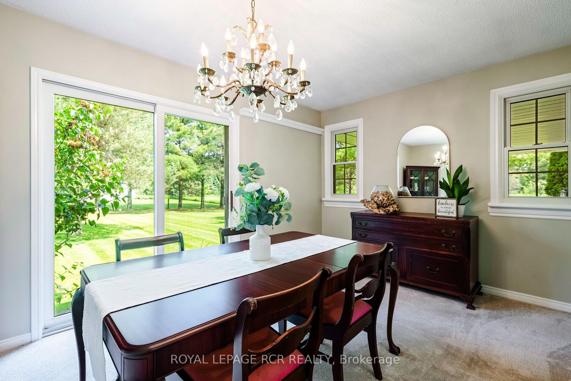 









2534


Highpoint

Side Road,
Caledon,




ON
L7K 0J1

