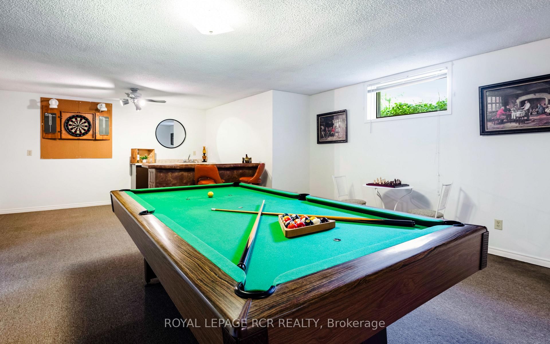 









2534


Highpoint

Side Road,
Caledon,




ON
L7K 0J1

