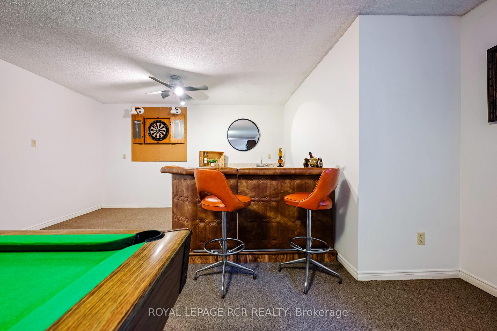 









2534


Highpoint

Side Road,
Caledon,




ON
L7K 0J1

