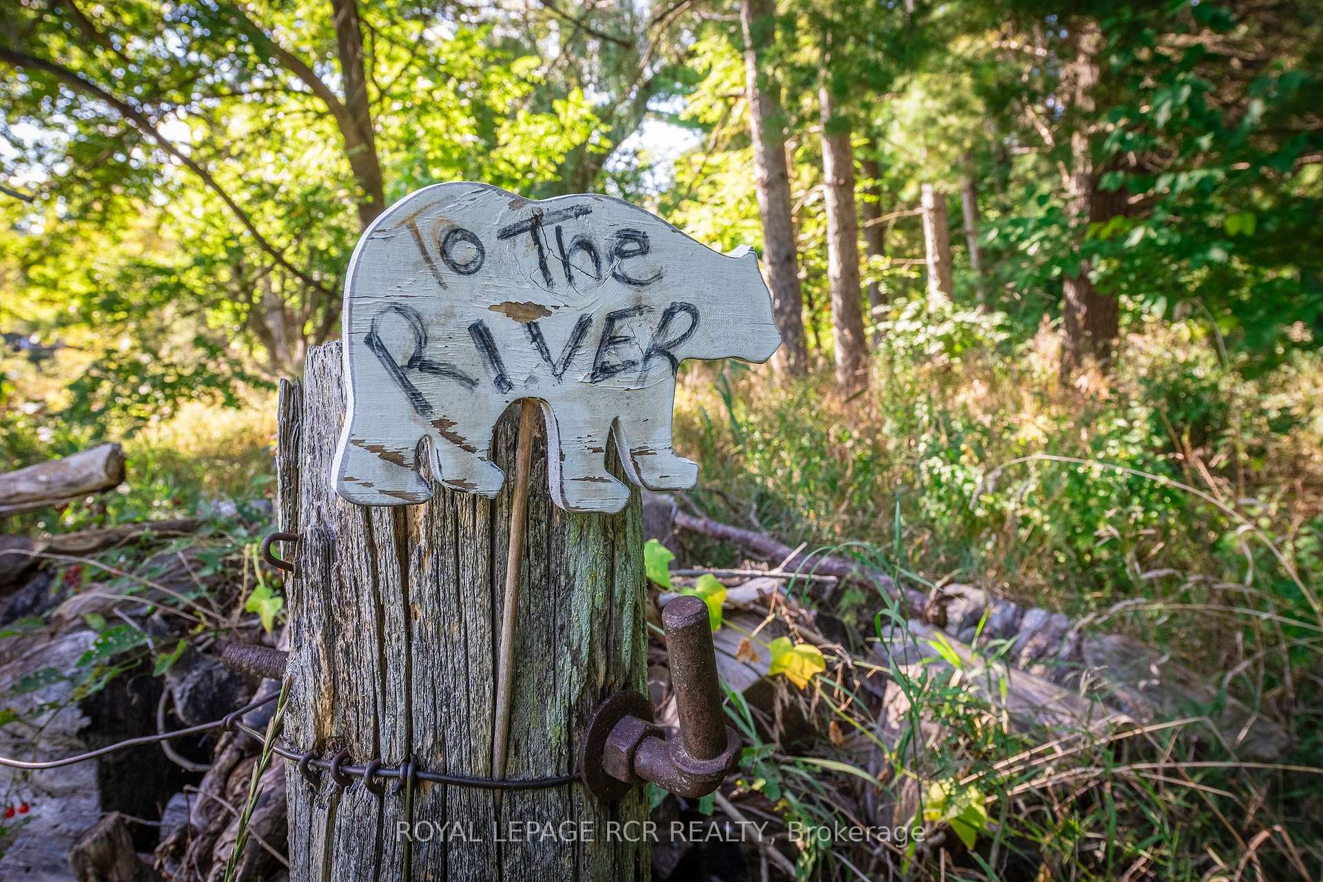 









2534


Highpoint

Side Road,
Caledon,




ON
L7K 0J1

