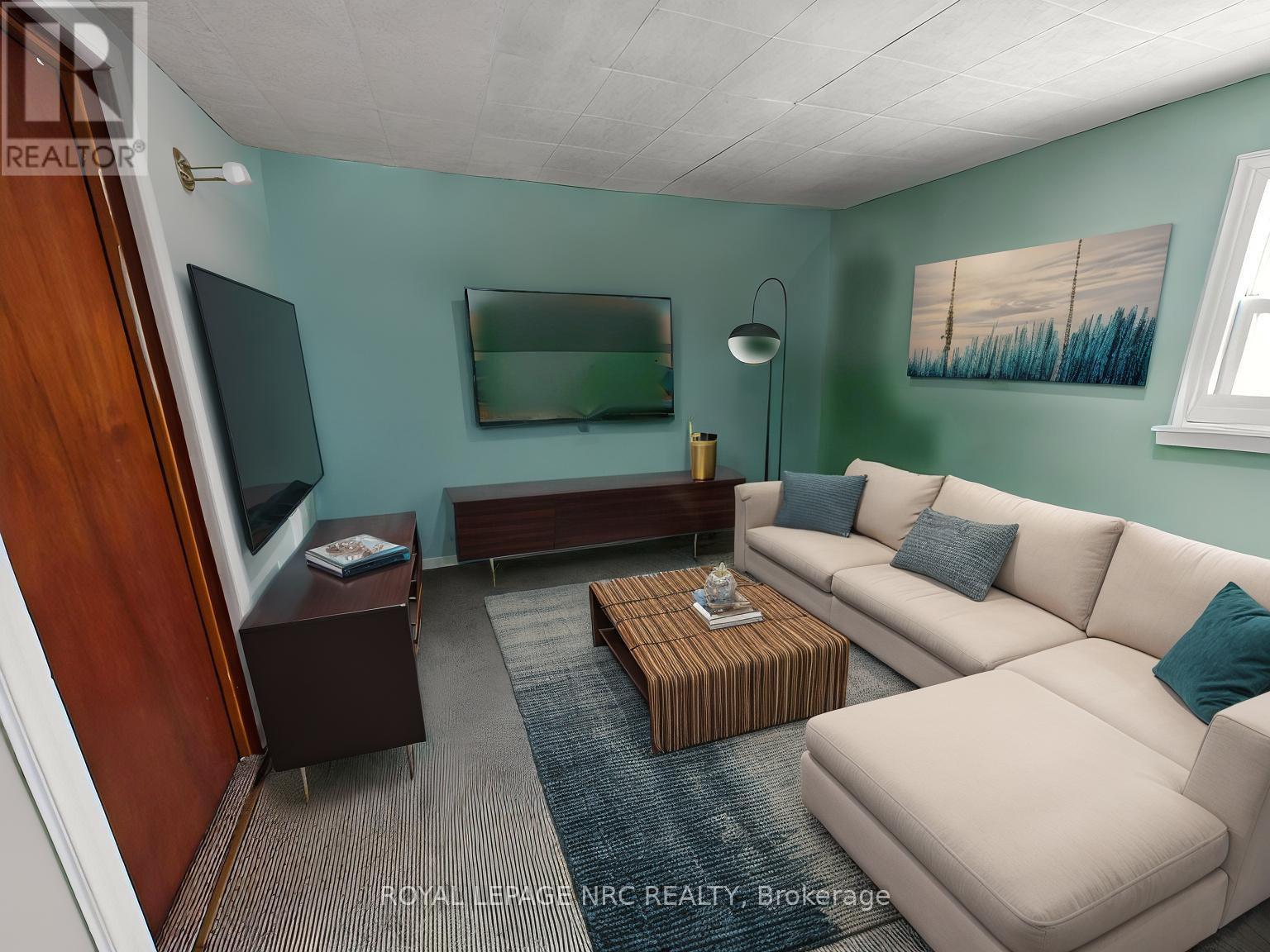 












4832 REGIONAL ROAD

,
Lincoln (Escarpment),




Ontario
L0R1Y0

