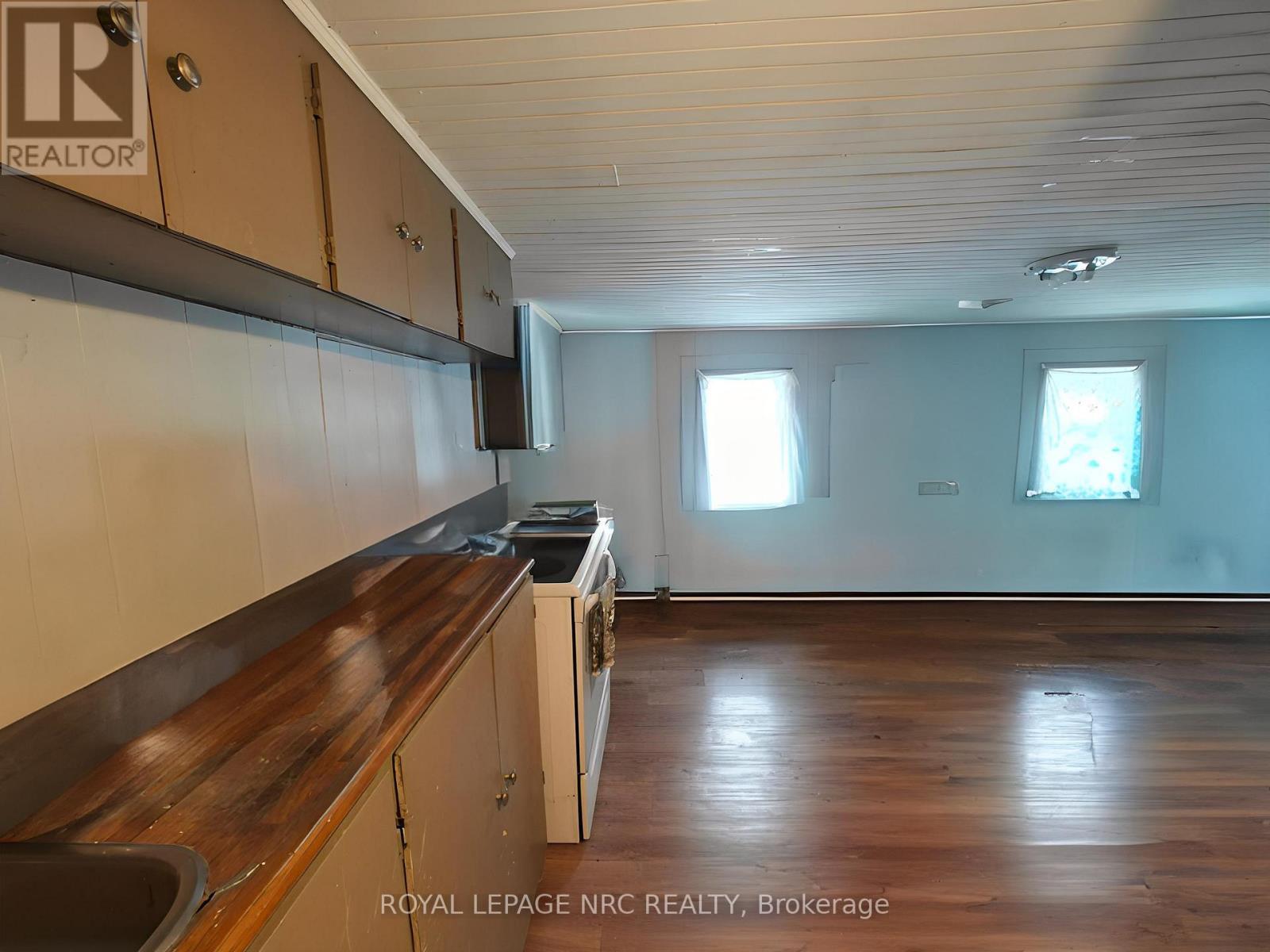 












4832 REGIONAL 20 ROAD

,
Lincoln (Escarpment),




Ontario
L0R1Y0

