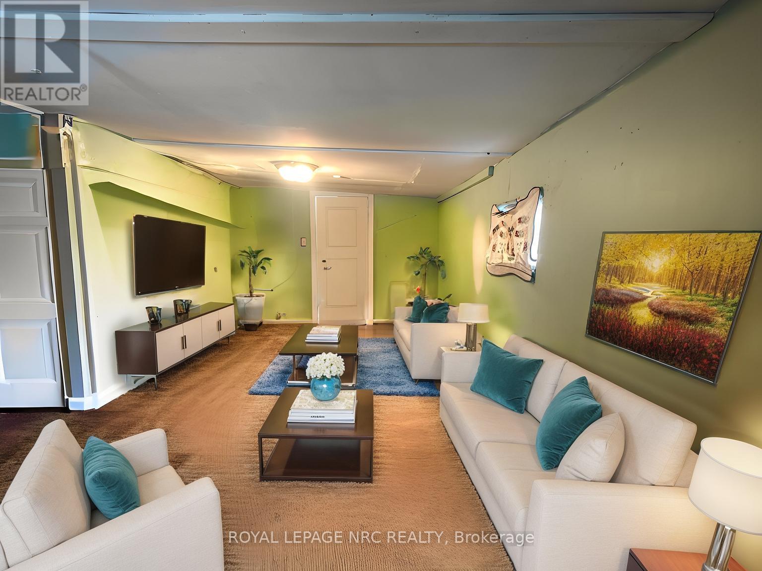 












4832 REGIONAL 20 ROAD

,
Lincoln (Escarpment),




Ontario
L0R1Y0

