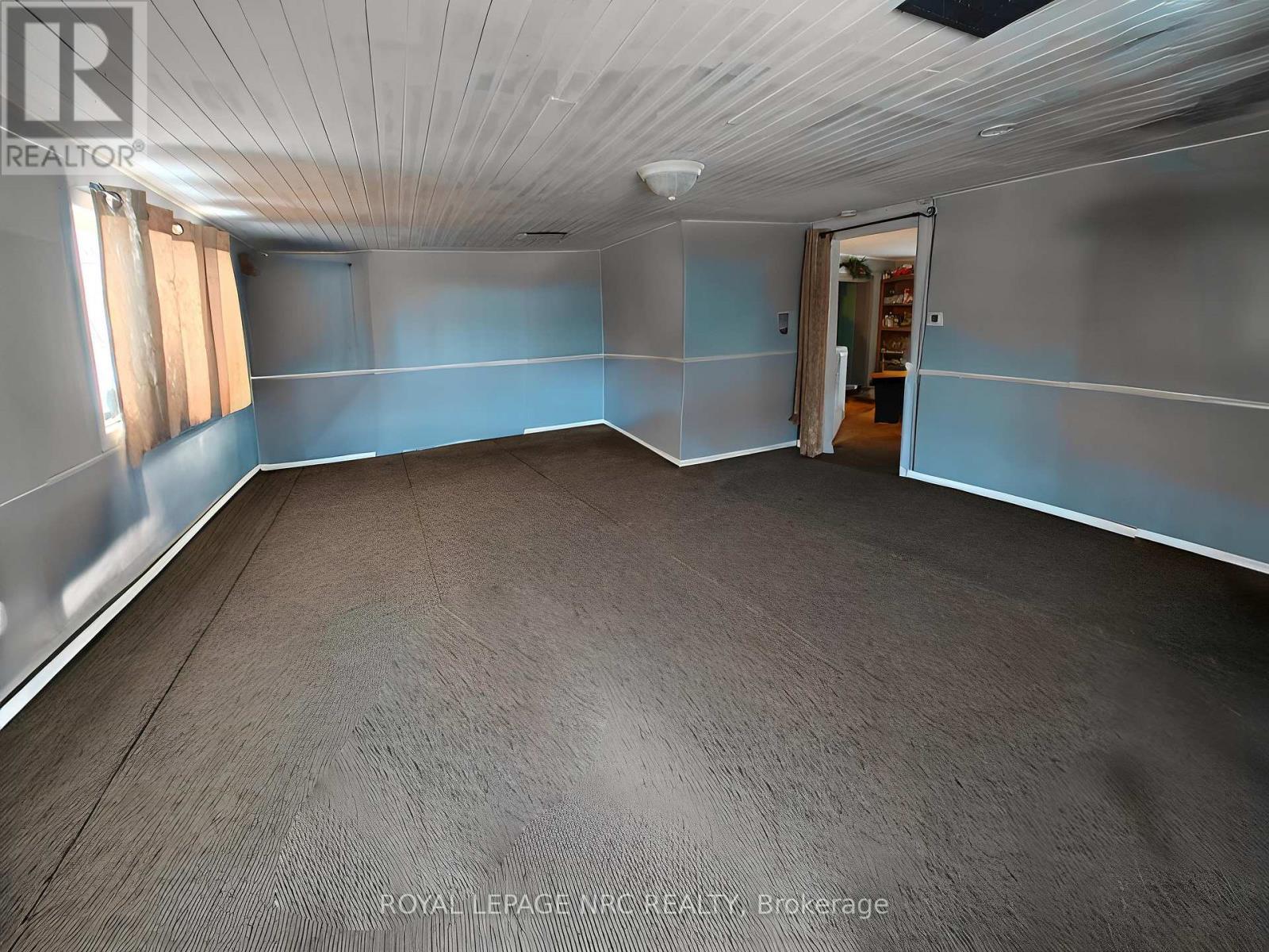 












4832 REGIONAL ROAD

,
Lincoln (Escarpment),




Ontario
L0R1Y0

