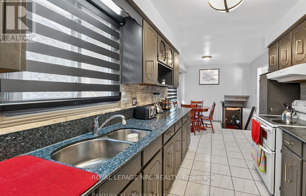 












6186 DELTA DRIVE

,
Niagara Falls,




Ontario
L2H2G8

