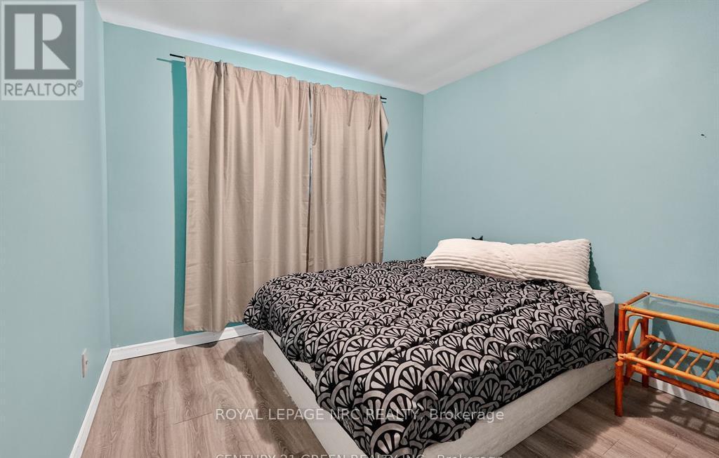 












6186 DELTA DRIVE

,
Niagara Falls,




Ontario
L2H2G8

