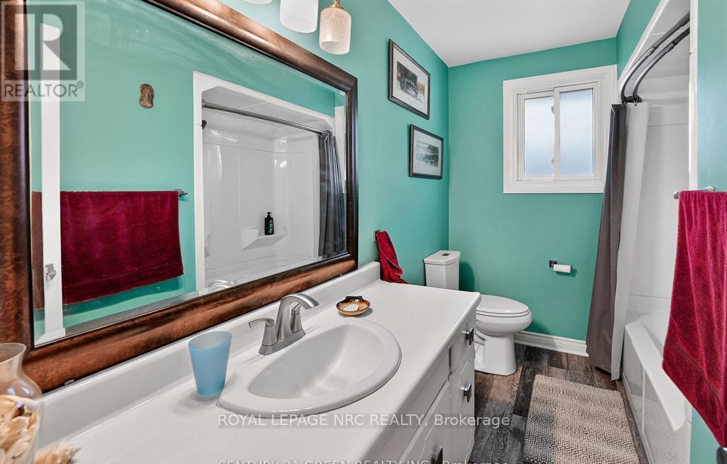 












6186 DELTA DRIVE

,
Niagara Falls,




Ontario
L2H2G8

