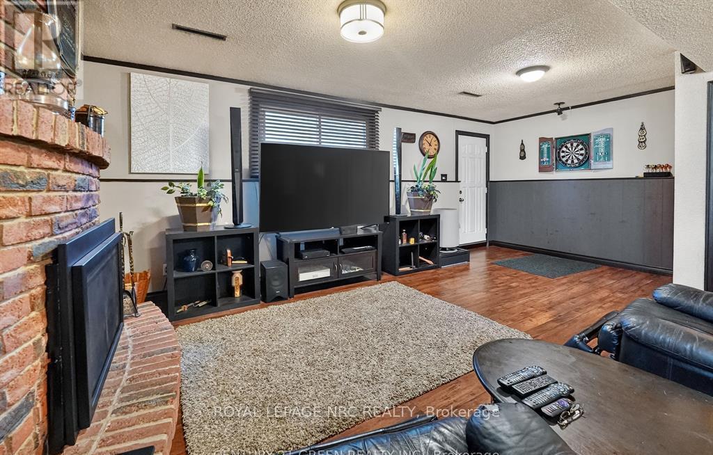 












6186 DELTA DRIVE

,
Niagara Falls,




Ontario
L2H2G8

