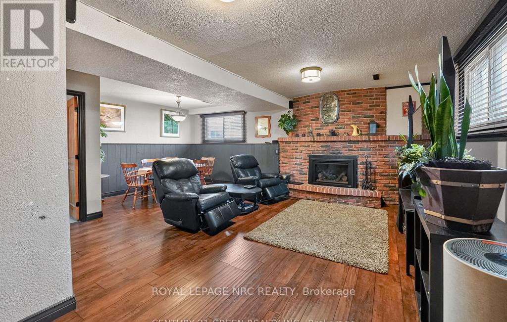 












6186 DELTA DRIVE

,
Niagara Falls,




Ontario
L2H2G8

