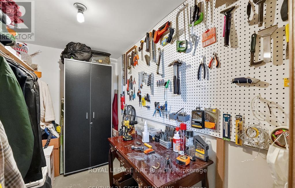 












6186 DELTA DRIVE

,
Niagara Falls,




Ontario
L2H2G8

