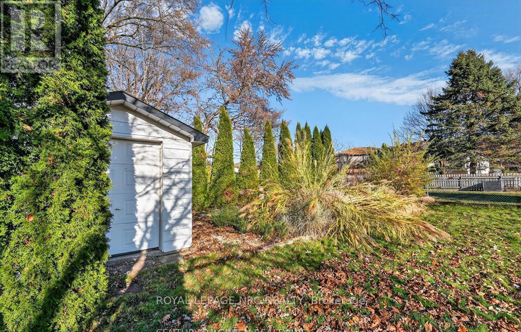 












6186 DELTA DRIVE

,
Niagara Falls,




Ontario
L2H2G8

