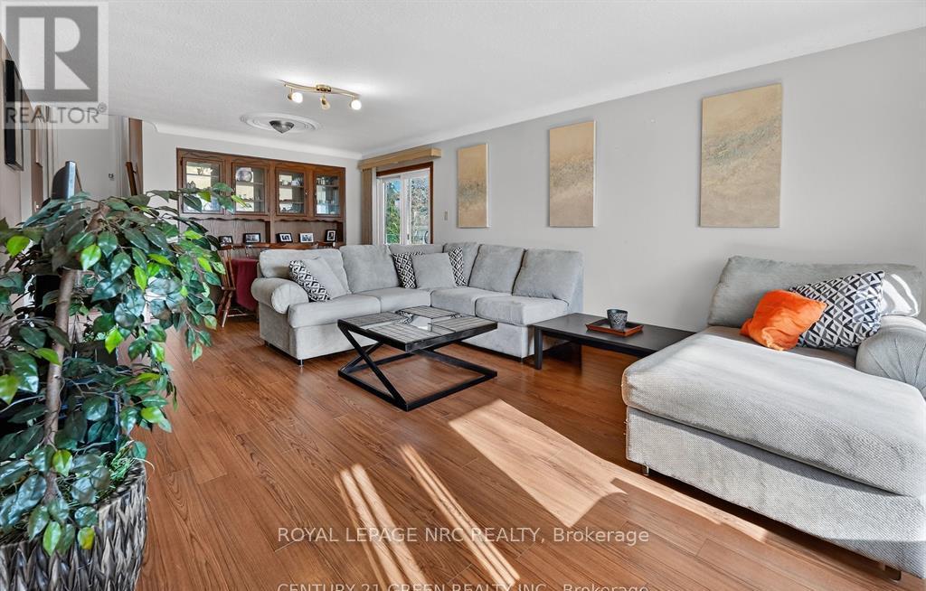 












6186 DELTA DRIVE

,
Niagara Falls,




Ontario
L2H2G8

