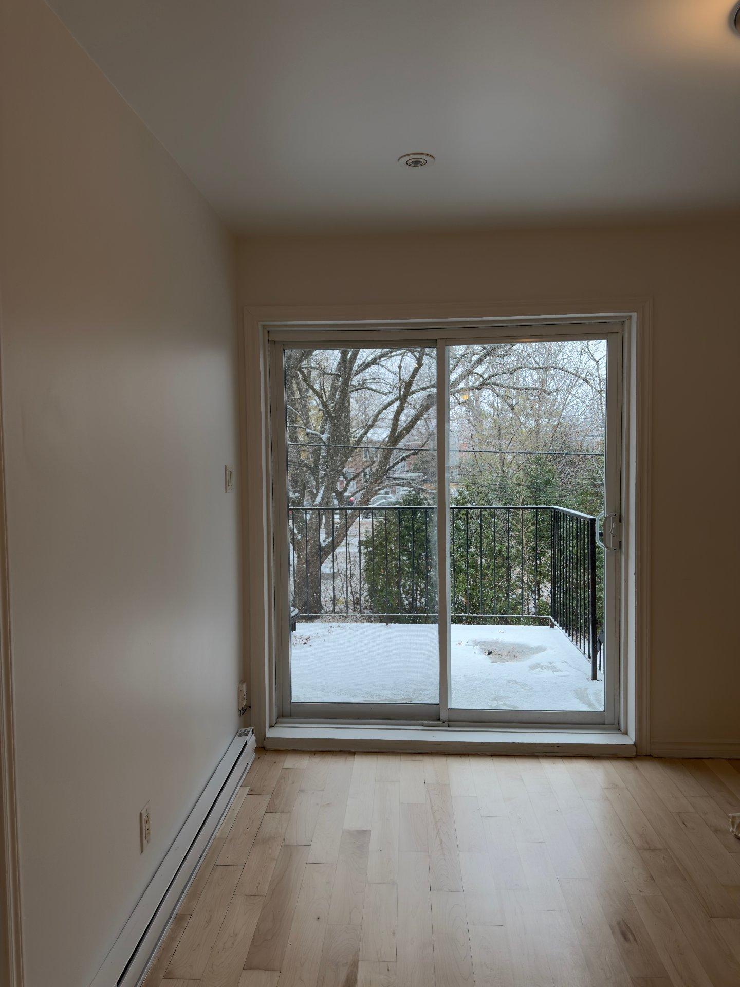 









2196


Rue Pierre-Tétreault

,
Montréal (Mercier/Hochelaga-Maisonneuve),




QC
H1L4Y7

