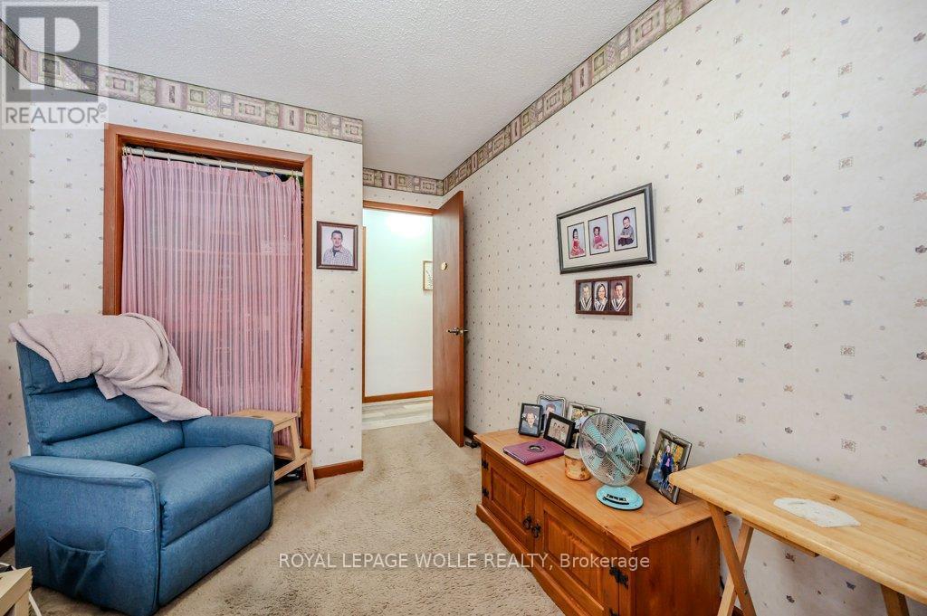 












39 BANNOCKBURN ROAD

,
Kitchener,




Ontario
N2R1M1

