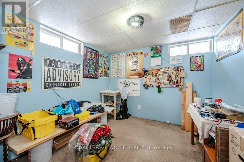 












39 BANNOCKBURN ROAD

,
Kitchener,




Ontario
N2R1M1

