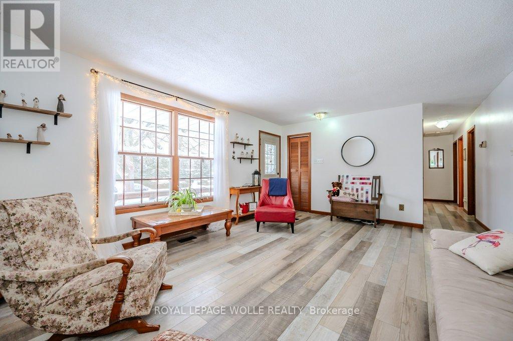 












39 BANNOCKBURN ROAD

,
Kitchener,




Ontario
N2R1M1

