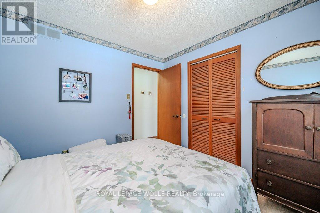 












39 BANNOCKBURN ROAD

,
Kitchener,




Ontario
N2R1M1

