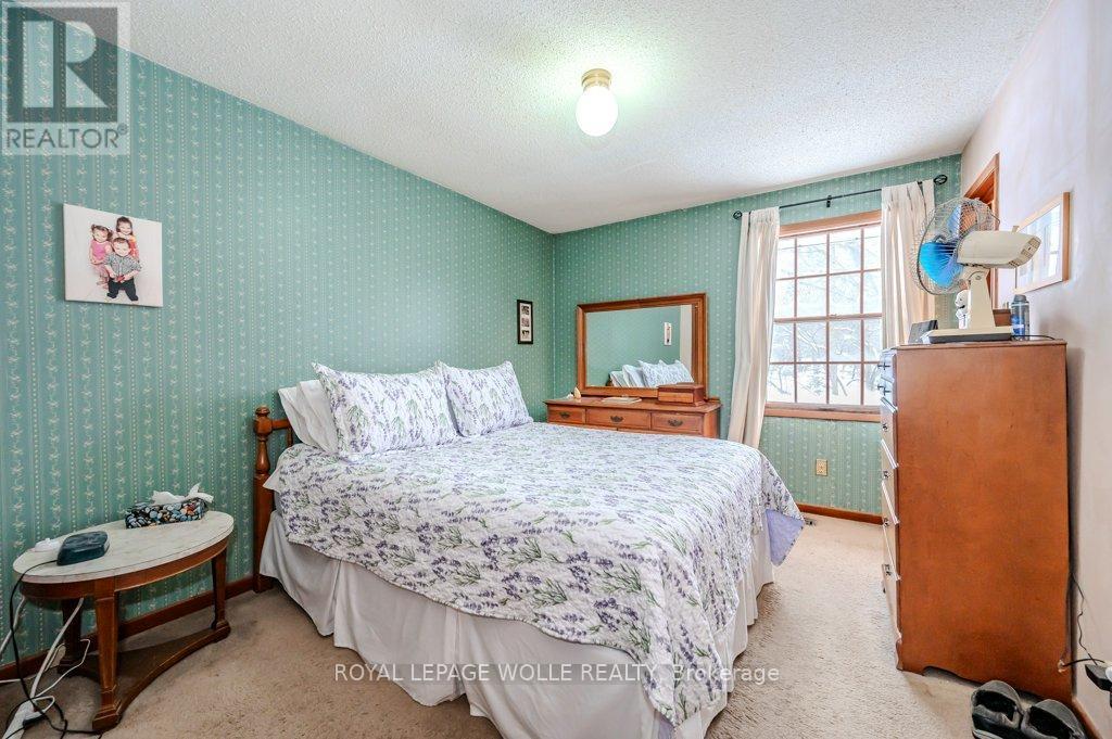 












39 BANNOCKBURN ROAD

,
Kitchener,




Ontario
N2R1M1

